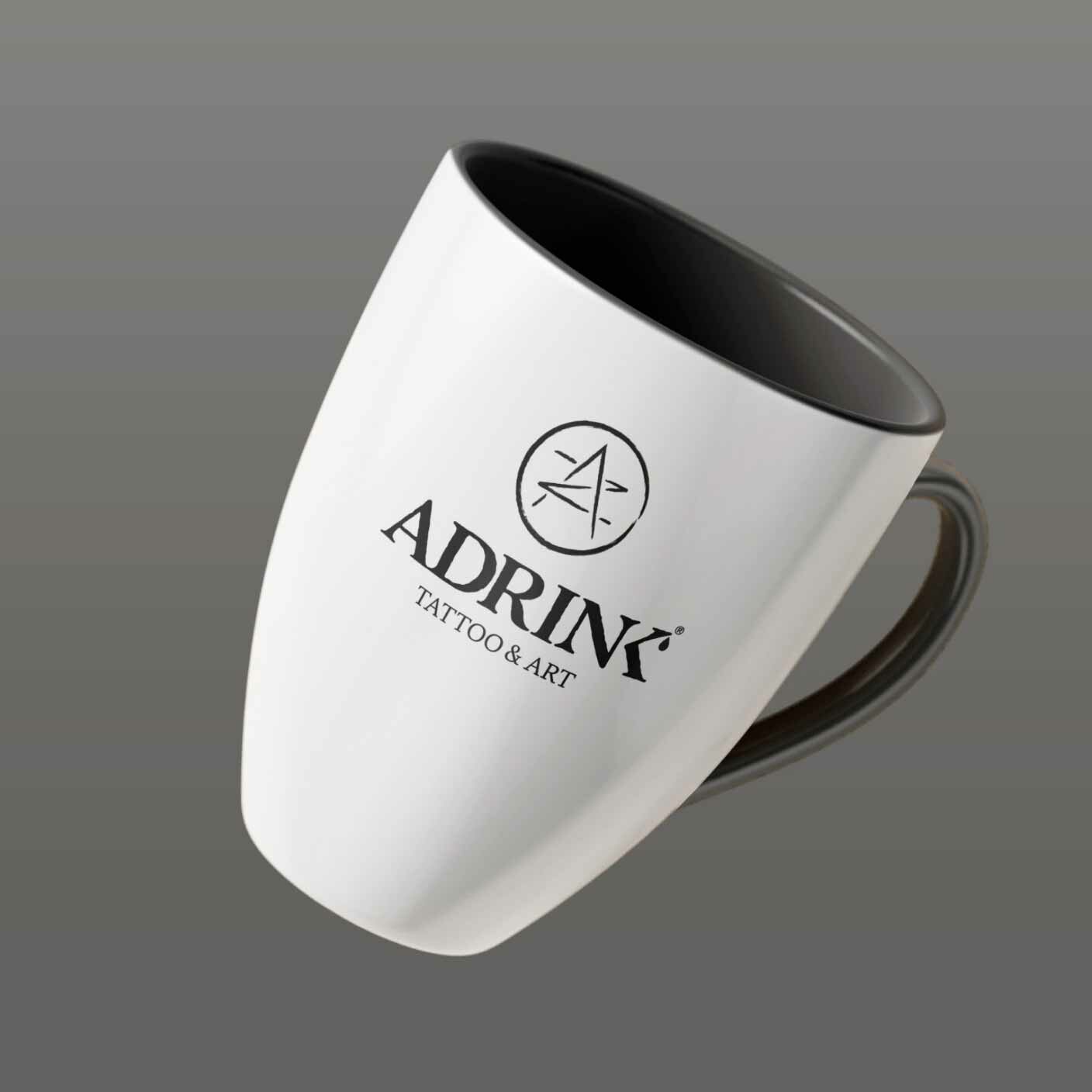Aplicación del logotipo en una taza