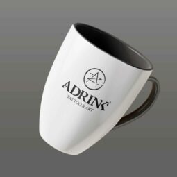 Aplicación del logotipo en una taza